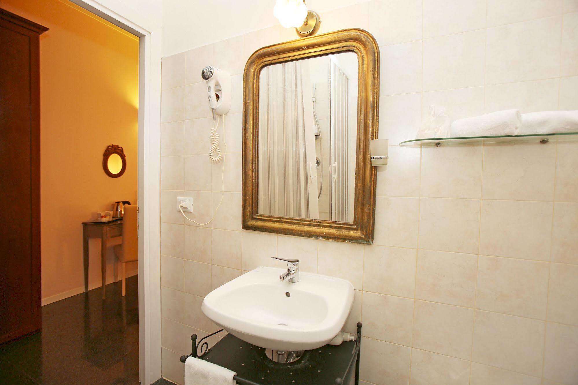 Amica Roma B&B Exterior foto