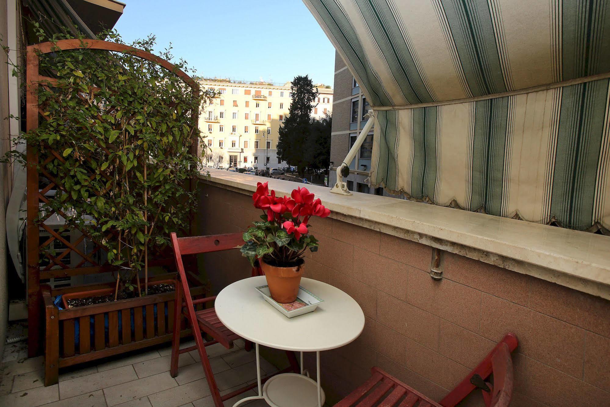 Amica Roma B&B Exterior foto
